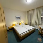 Zum Sportforum Hotel *