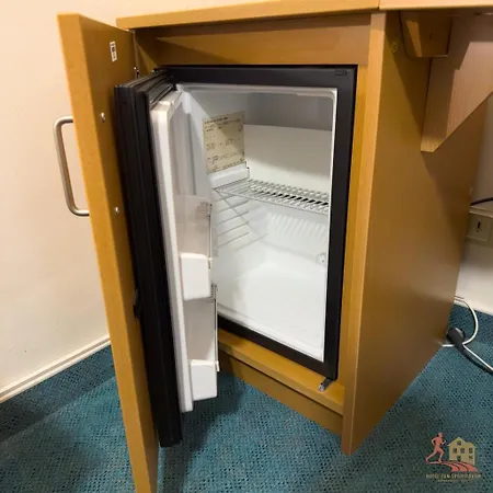 Zum Sportforum 호텔 *